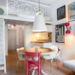 Tromostovje Apartment *
